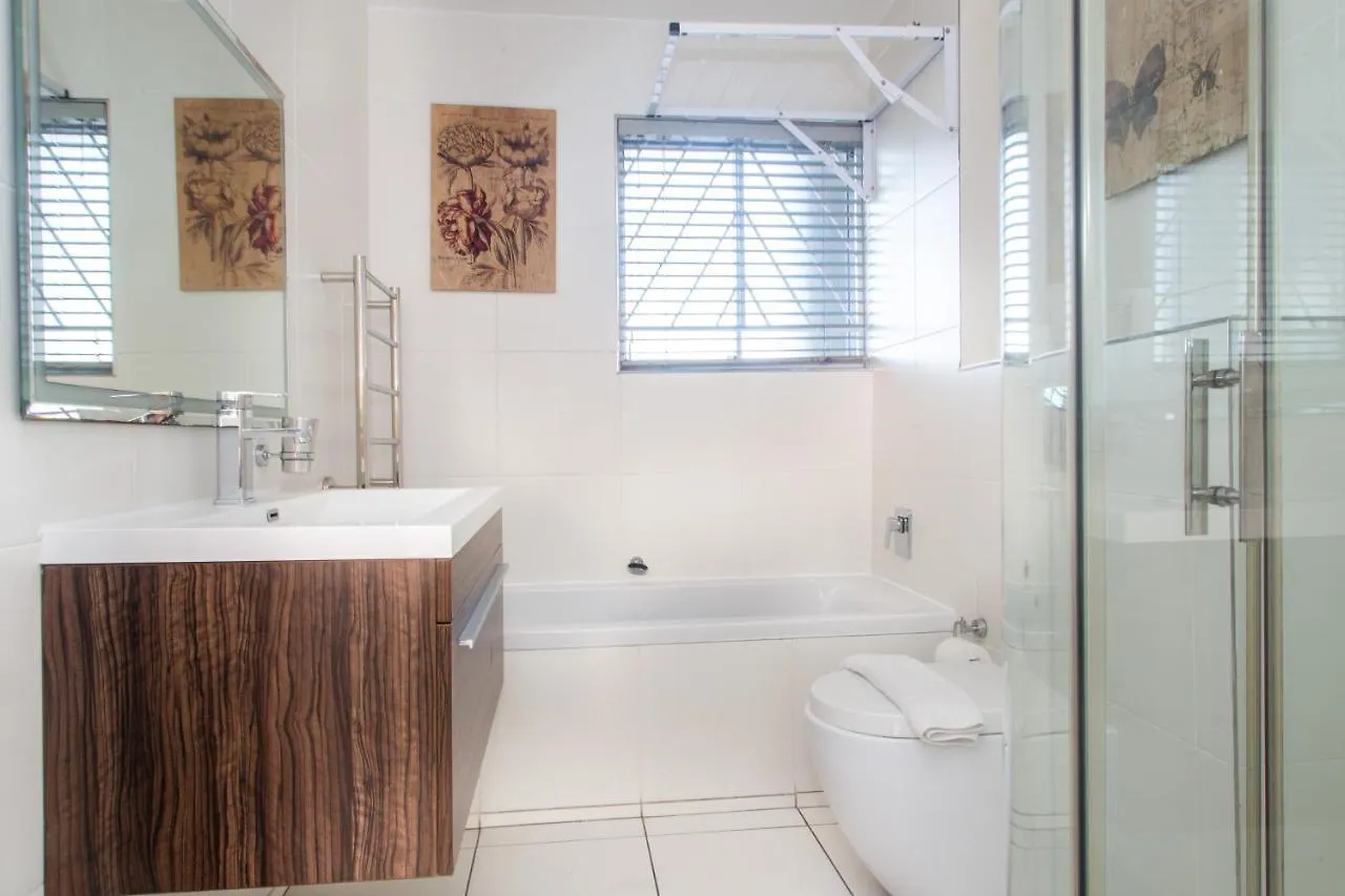 Breathtaking Views 2 Bedroom Apartment B306 Sea Spray, Blouberg Bloubergstrand